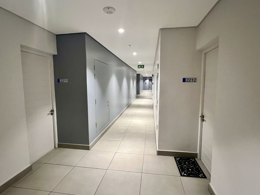 1 Bedroom Property for Sale in Foreshore Western Cape